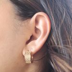 Brinco Argola Larga 5 Fileiras de Zircônia Semijoia Banho de Ouro 18K