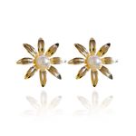 Brinco Flor com Pérola Banho de Ouro 18K