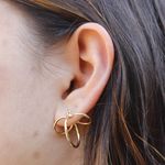 Brinco Três Argolas Médio Semijoia Banho de Ouro 18K