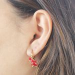 Brinco Argola Click Tripla 6 Cristal Vermelho Banho de Ouro 18K