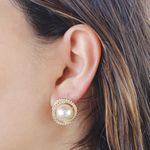 Brinco Pérola Cravejado de Zircônias Banho de Ouro 18K