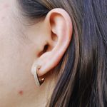 Brinco Argola Coração Cravejada Média Banho de Ouro 18K