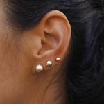 Brinco Trio Esferas Texturizadas Banho de Ouro 18K