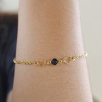 Pulseira Elo Português Com Coração Vazado e Zircônia Preta By Kumbayá Joias