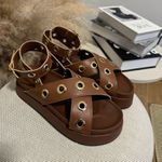 Flatform Cecilia Caramelo