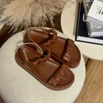 Flatform Anita Caramelo
