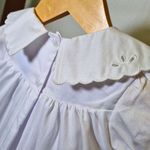 Vestido Camisolinha com Gola Bordada