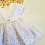 Vestido Batizado Tule com Renda e Pérolas