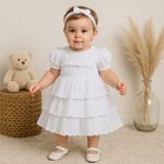 Vestido Branco em Lasie e Ponto Palito