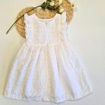 Vestido Infantil em Laise Branco