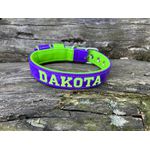 COLEIRA BABY PERSONALIZADA 3cm roxa/verde fluorescente com nome em verde fluorescente