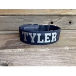 COLEIRA PERSONALIZADA 5cm azul marinho com nome em prata