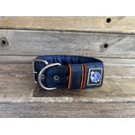 COLEIRA PERSONALIZADA 5cm azul marinho com nome em laranja fluorescente