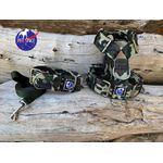 KIT PEITORAL UNIVERSAL, COLEIRA CAMUFLADA E GUIA DE PASSEIO cor camuflado selva