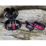 KIT PEITORAL PREMIUM PERSONALIZADO, COLEIRA PERSONALIZADA E GUIA DE PASSEIO preto e rosa pink