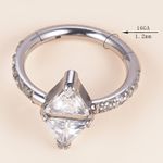 Argola Clicker Com Pedraria Swarovski Triângulo