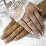Aliança de Casamento em Ouro Maciço 5mm Abaulada Evelyn - Par 