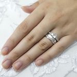 Par de Aliança em Prata 995 + Anel Solitario com acabamento polido Bridal Bow - Combo