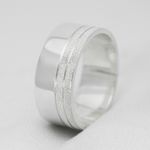 Conjunto Aliança de Namoro em Prata + Anel Solitario com acabamento lateral diamantado - Par