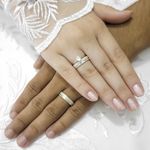 Par de Aliança de Namoro em Prata com acabamento diamantado FT90-1 - Combo