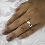 Aliança de Noivado Casamento Revestida em Ouro 6mm Friso Laterais Mia - Peça Unica