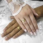 Aliança de Noivado e Casamento em Ouro Maciço 5mm Reta Diamantada. Amore - Peça Única 