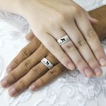 Aliança em Prata de Namoro com Detalhe Diamantado Bridal Charm 7mm - Par 