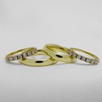 Aliança de Casamento em Ouro Maciço 4mm Abaulada com 2 Anel Solitarios Radiant Bow - Combo