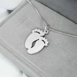 Pingente em Prata 995 Personalizado Pezinho com nome e Data