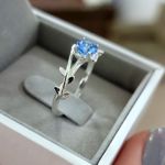 Anel em Prata Estilo Folhas