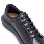 Sapatênis Todo Preto em Couro Design Moderno Moda 2023