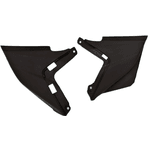 CAPA LATERAL DO FAROL DA TITAN 150 ANO 2015 COR PRETO LATERAL ESQUERDA 