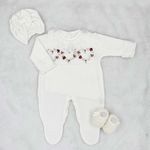 Macacão em Tricot Coração Bordado Off White