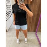 Camiseta Preta Com Detalhe Em Aplicação Colcci
