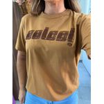 Camiseta Com Estampa e Logo Bordada Caramelo Colcci
