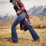 CALÇA JEANS ARIAT FEMININA - MAYA - Ultra Stretch Perfect Rise Flare Jean