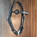 Conjunto Cabeçada Peiteira Levantador Couro Preto Com Strass Cristal & Cravinhos Cod.8562 - Boots Horse