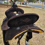 Sela Oficial Protec Horse Neoprene Café - Simples Aba recortada