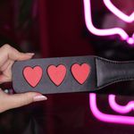 Palmatória Com 3 Corações