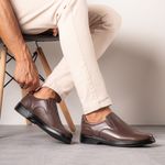 Sapato Comfort Ransterine Masculino em Couro Café