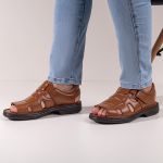 Sandália Comfort Ransterine Masculino em Couro Caramelo