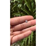 Pircing flor trágus 
