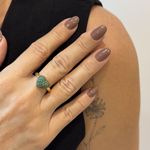 Anel em Ouro 18K Coração de Esmeraldas 4.0g 11.0mm