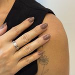 Anel em Ouro Branco 18K de Pérola 4 Brilhantes 2.3g