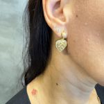 Brinco de Argola em Ouro Coração Brilhantes 6.4g 30mm