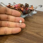 Pingente em Ouro 18K Filha com Pérola 1.0g 24mm