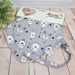 Babador bandana de tecido microfibra e atoalhado com prendedor - cinza