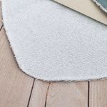 Babador bandana de tecido 100% algodão e atoalhado - cinza