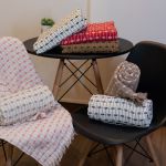 Manta Casal Multiuso Força do Querer p/ Cama, Sofá - Caramelo com Branco