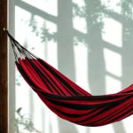 Rede de Dormir Rubro Casal Vermelho com Preto 3,90 x 1,50 m | Compacta, Leve e Estilosa